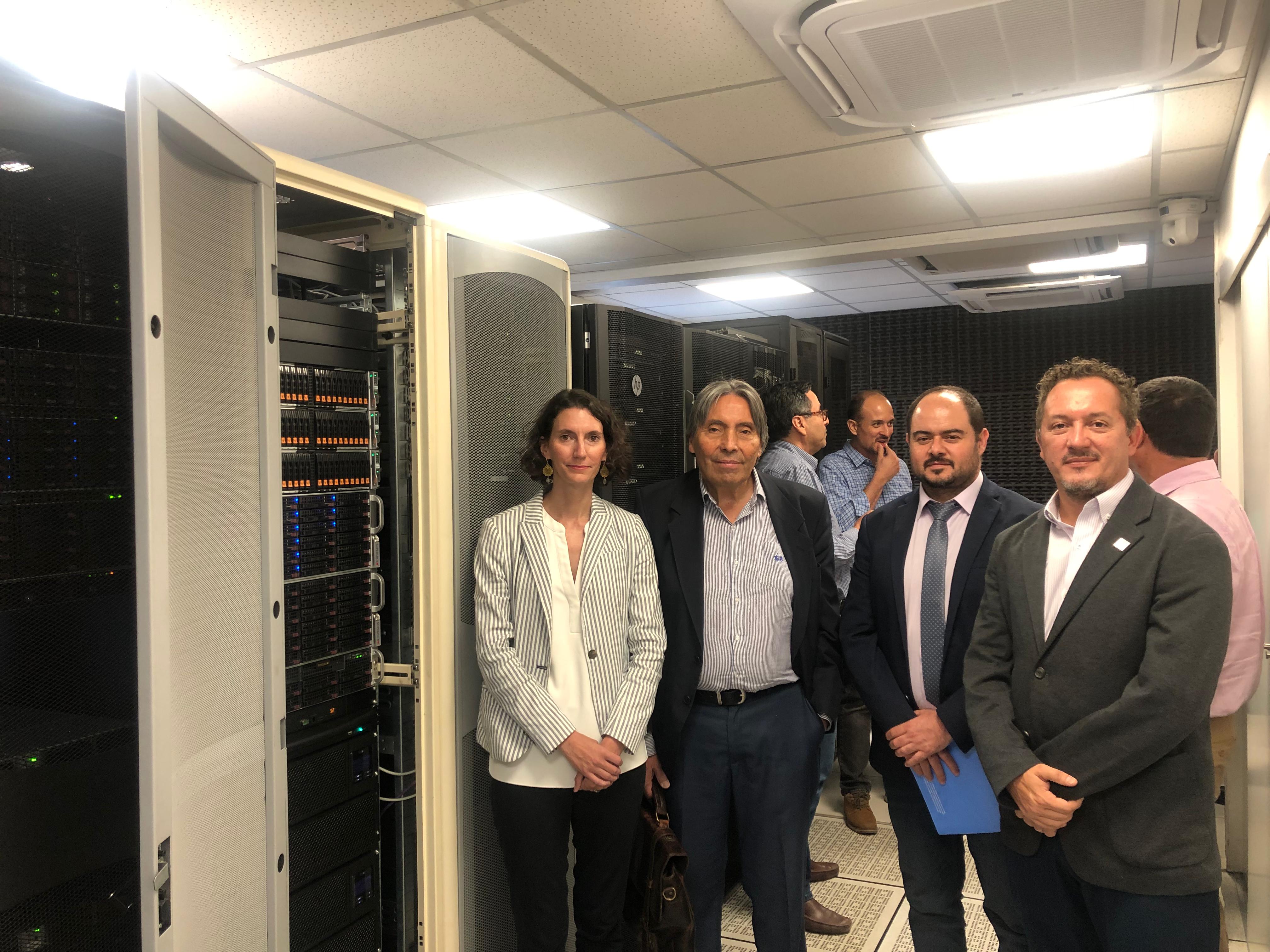 CATA inaugura el computador con mayor capacidad de procesamiento de datos astronómicos en Chile, alojado en la Facultad de Física UC